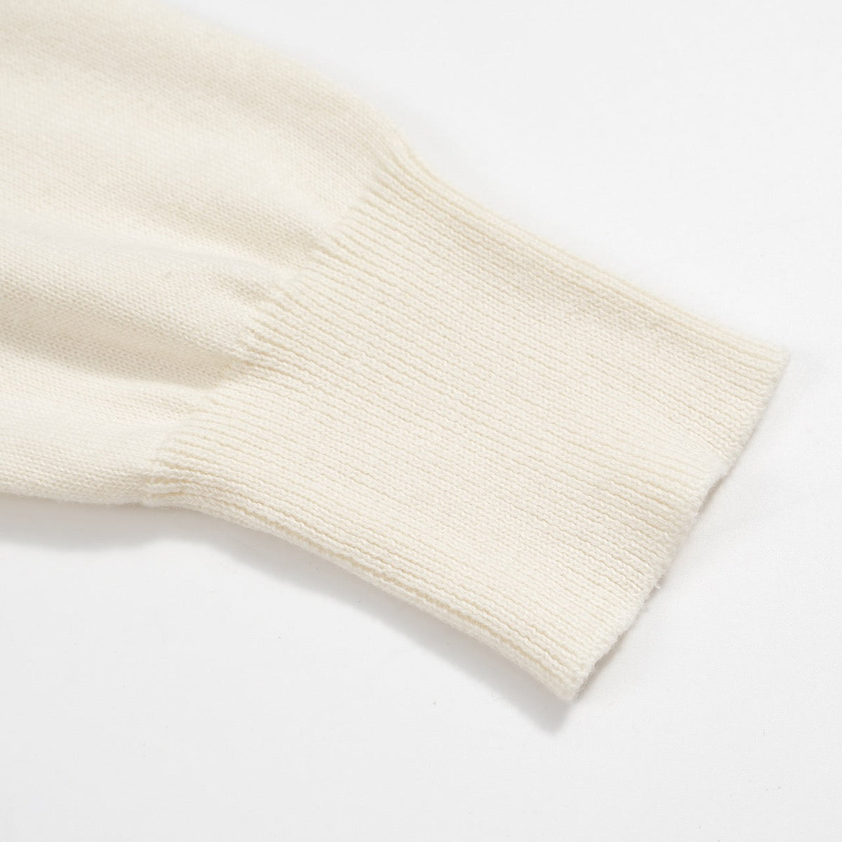 Pull rétro crème pour homme des années 70 avec col floral brodé