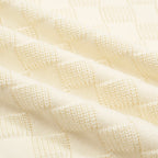 Chemise polo rétro blanc cassé à texture, col V pour homme