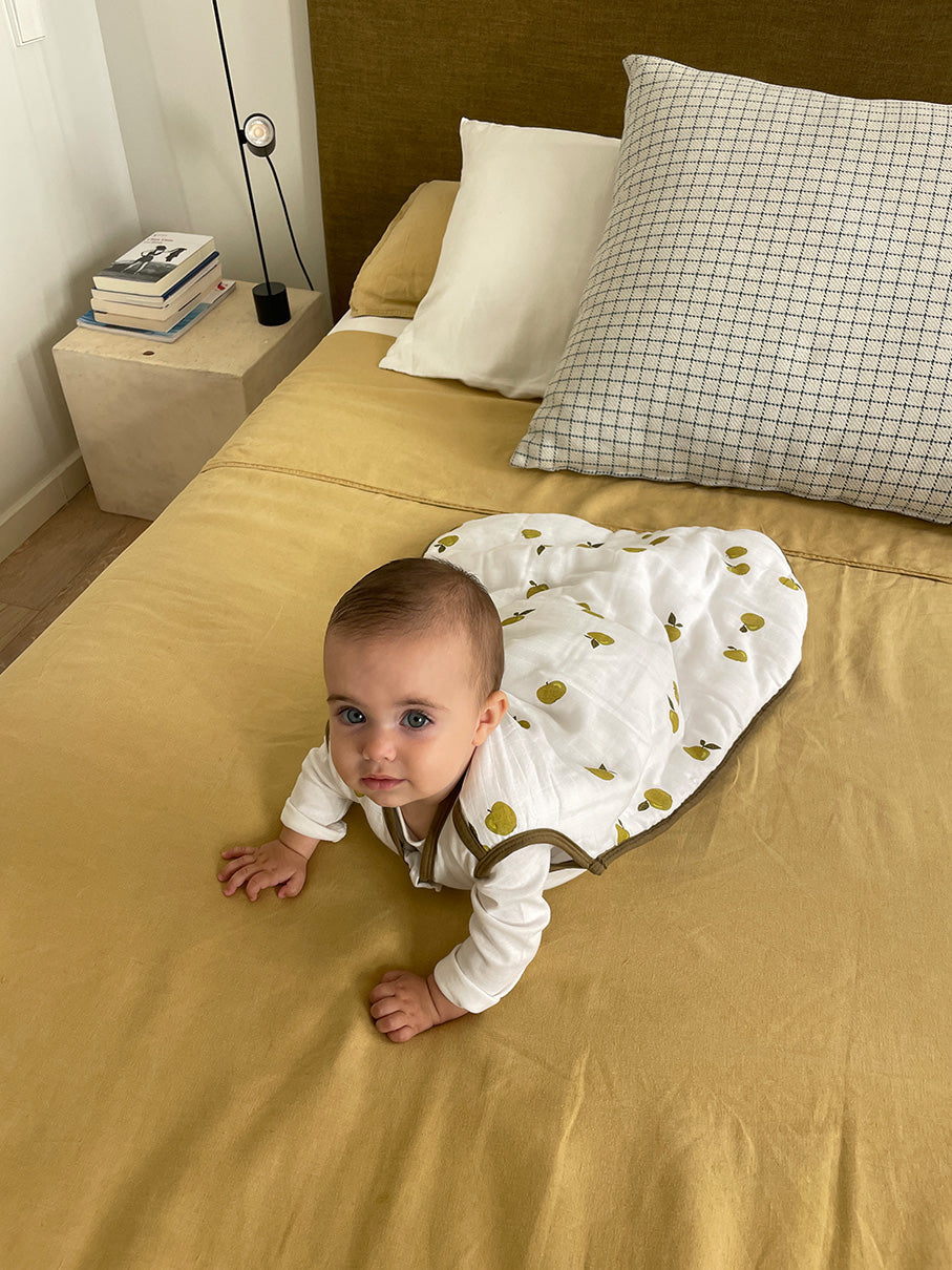 Sac de couchage pour bébé - Mousseline de bambou - Pommes - TOG 2.5