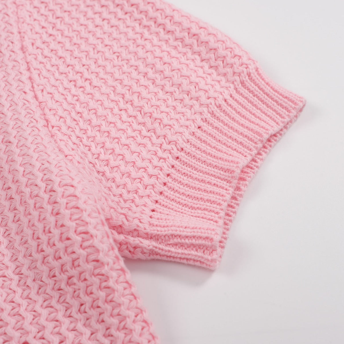 Chemise légère à col V pour homme en tricot gaufré rose rétro des années 60
