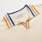 Pull en tricot crème style années 60 pour homme – Bordure multicolore