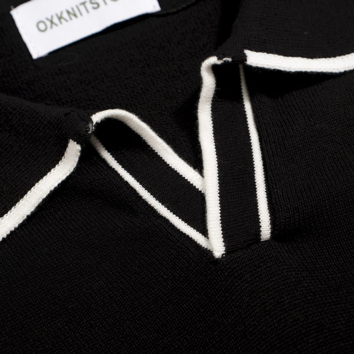Chemise Polo Rétro Noir Années 70 pour Homme – Tricot avec Boutons Contrastés
