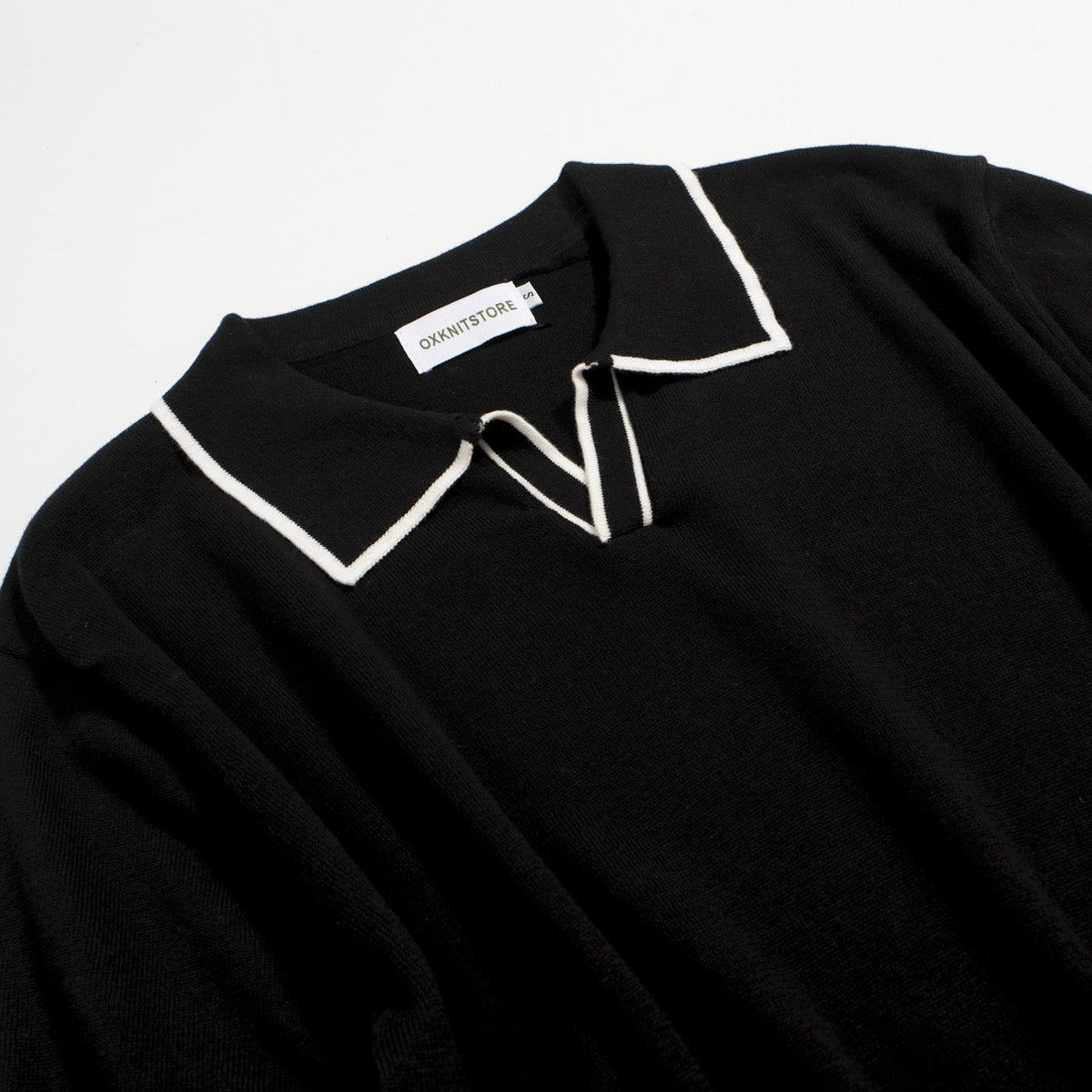Chemise Polo Rétro Noir Années 70 pour Homme – Tricot avec Boutons Contrastés