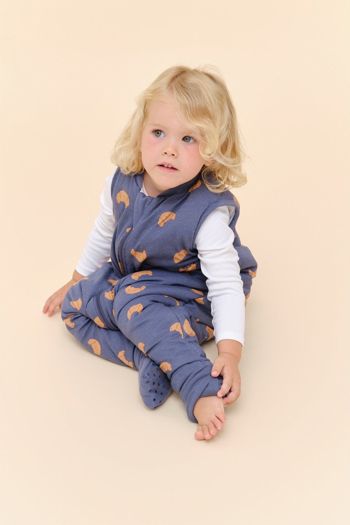 Combinaison de sommeil avec chaussettes - Croissants - TOG 2.5