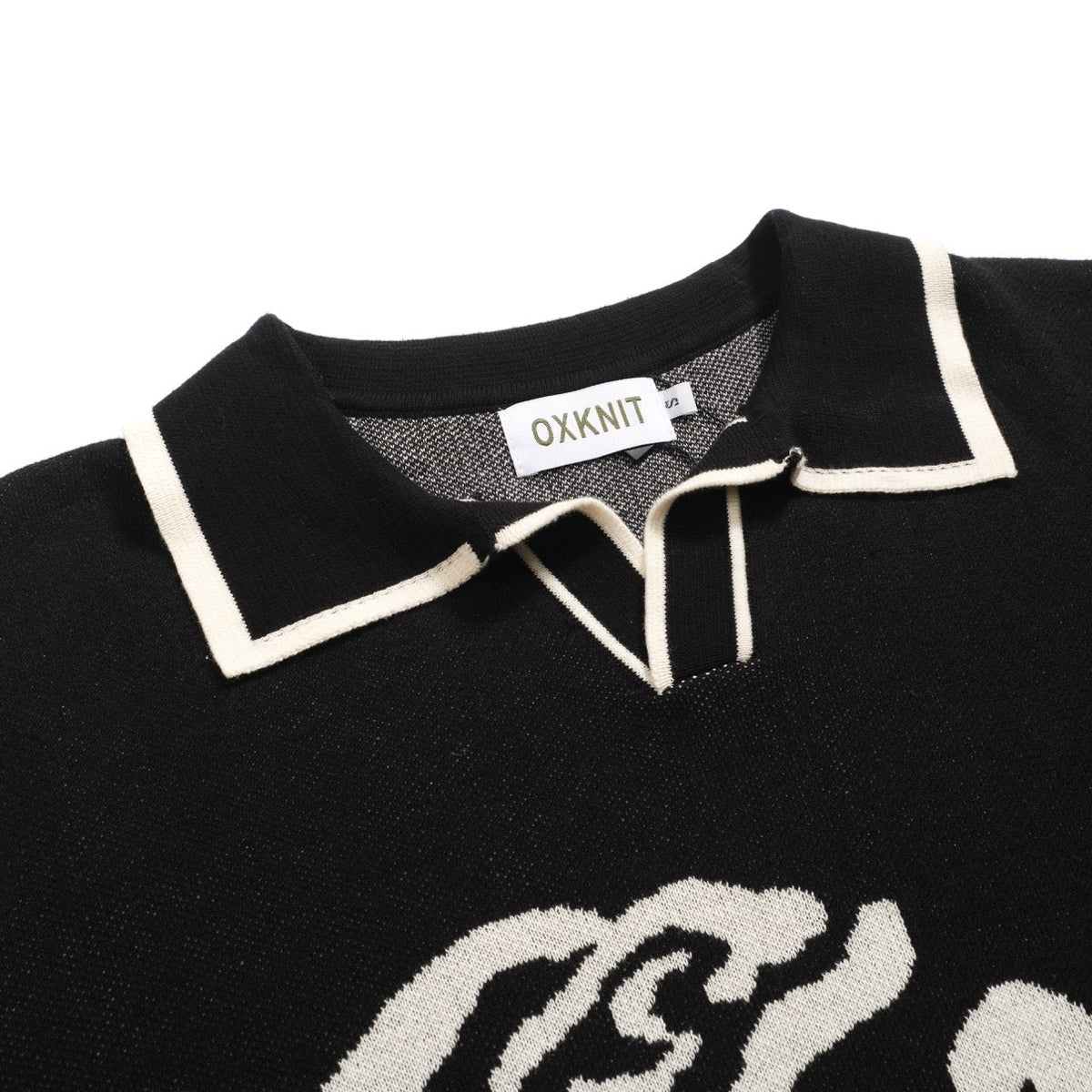 Pull vintage en jacquard rose et noir à col V pour homme