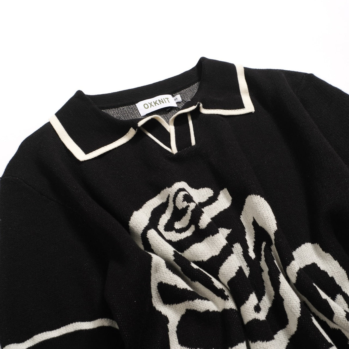Pull vintage en jacquard rose et noir à col V pour homme