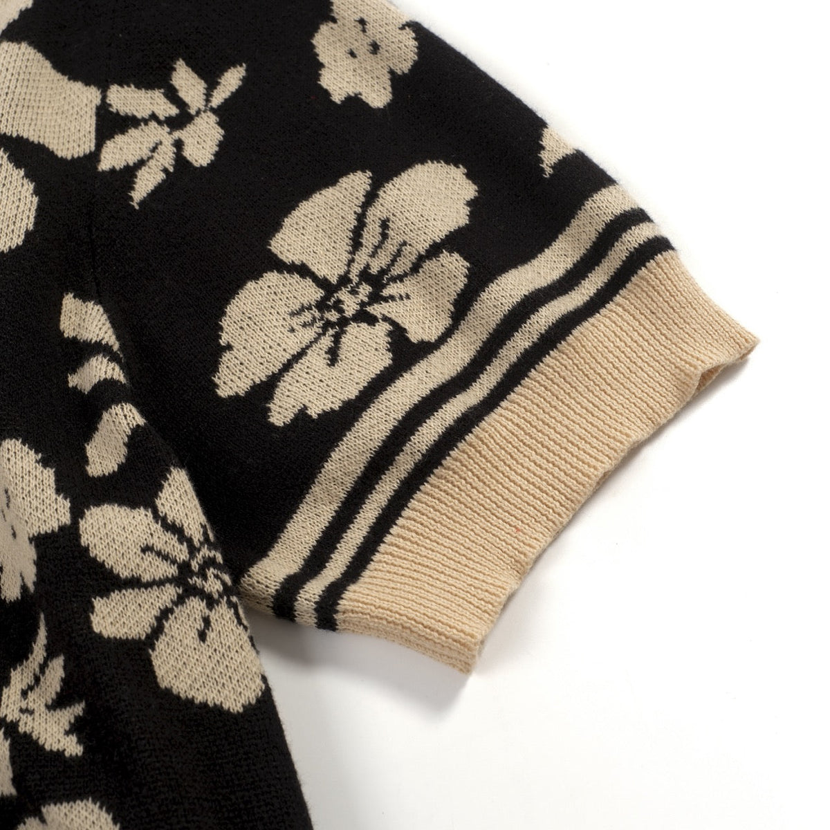 Cardigan vintage noir à motifs floraux en jacquard pour homme
