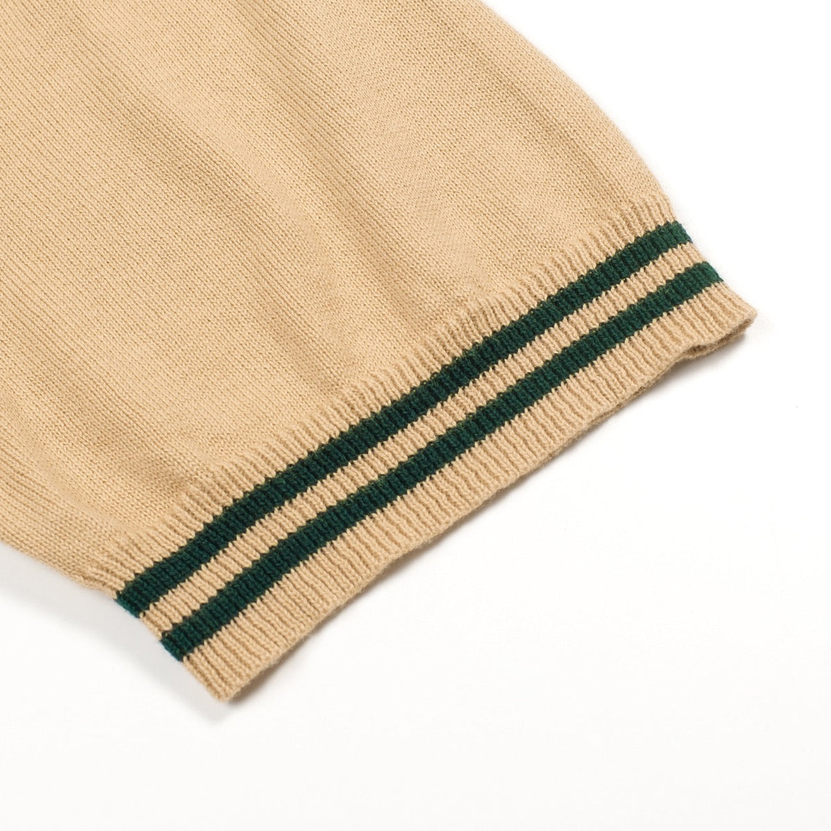 Polo en maille kaki à carreaux pour homme avec broderie de perroquet