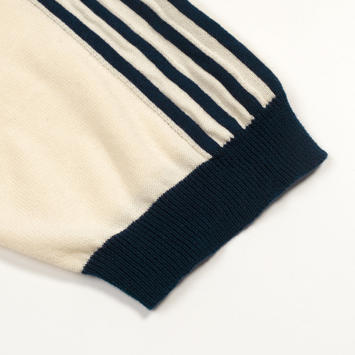 Cardigan vintage à rayures abricot et blanc pour homme, orné de broderies d'oiseaux