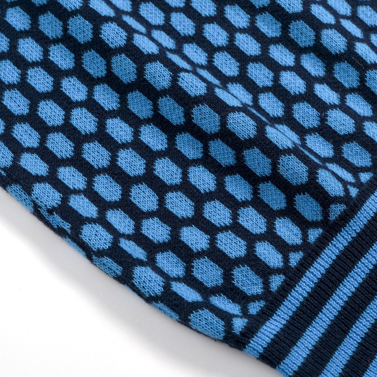 Pull en tricot bleu à carreaux rétro pour homme