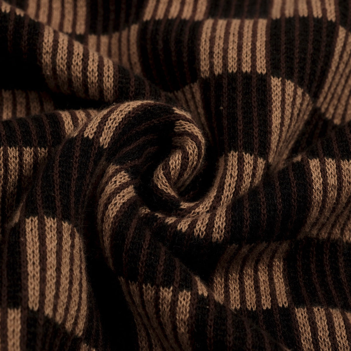 Pull en maille jacquard vintage marron café pour homme