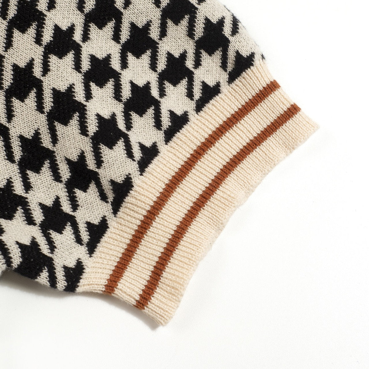 Cardigan vintage noir en maille jacquard à chevrons pour homme