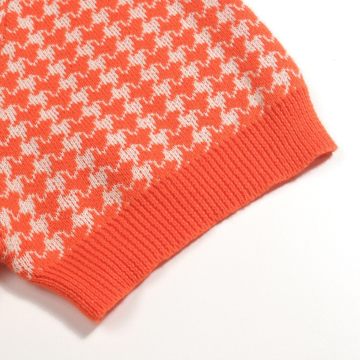 Pull en maille jacquard orange à motif pied-de-poule classique pour homme