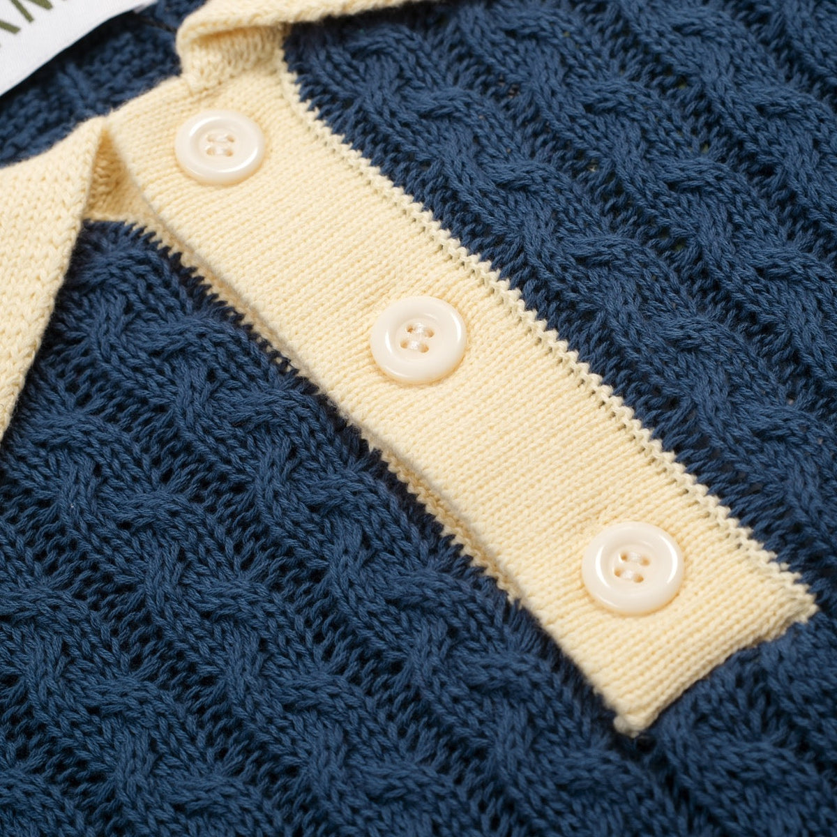 Pull bleu rétro en maille torsadée pour homme