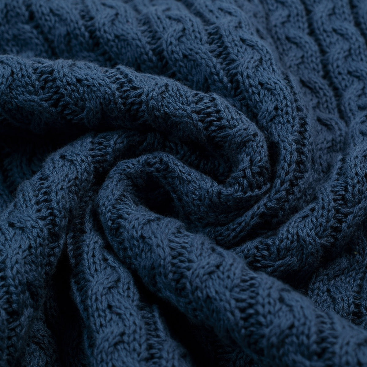 Pull bleu rétro en maille torsadée pour homme