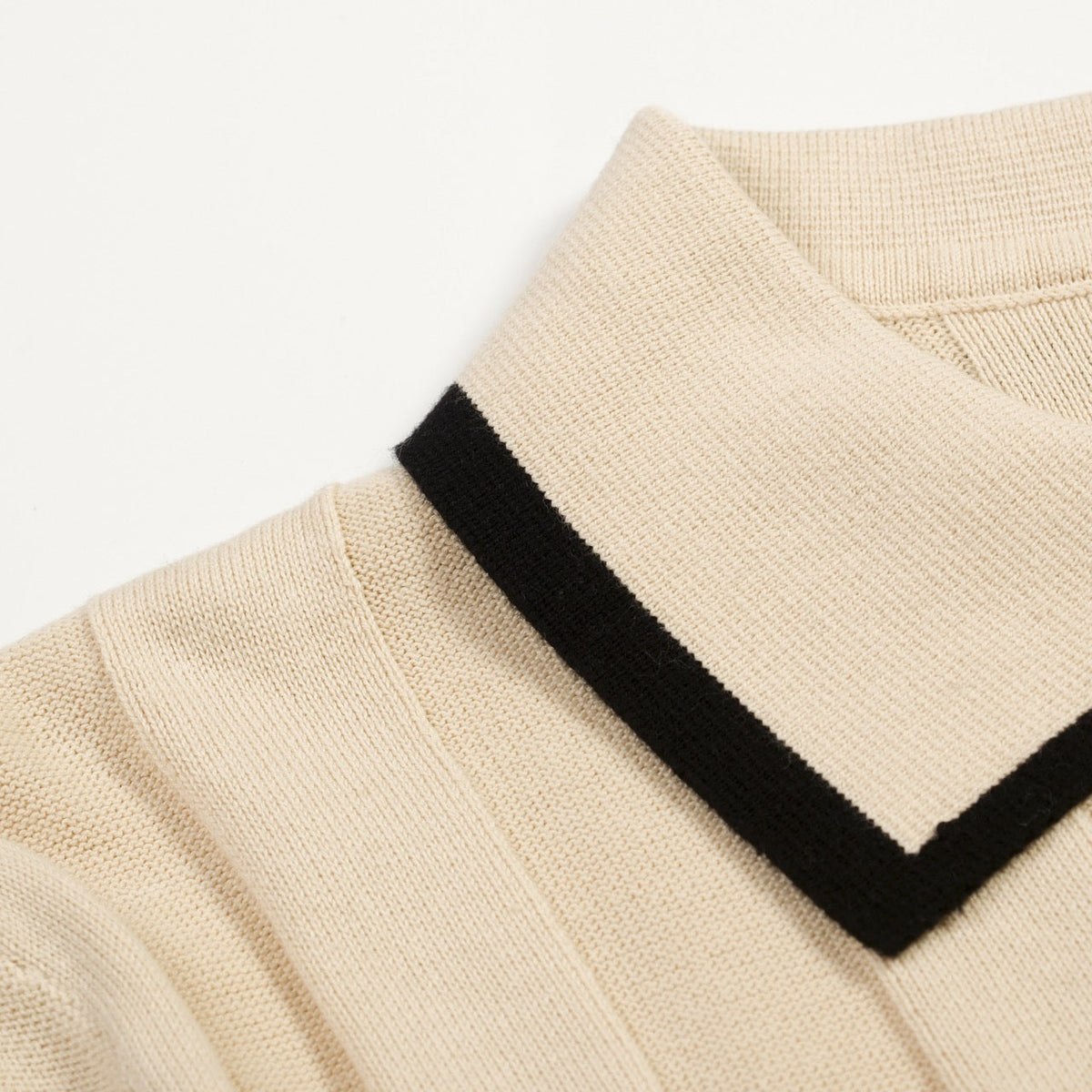 Polo décontracté pour homme style années 70 en abricot - Old Money