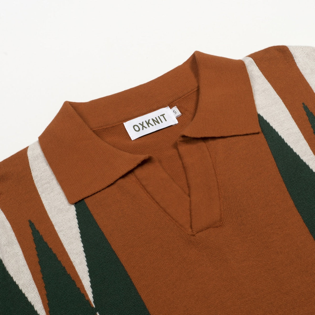 Pull en tricot rétro caramel brun pour homme