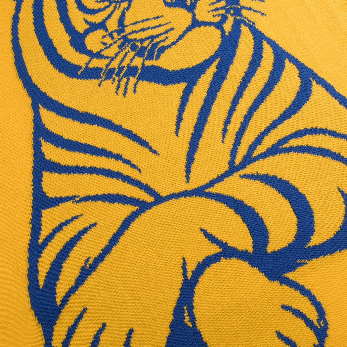 T-shirt tricoté jaune rétro des années 70 pour homme avec motif de tigre ludique