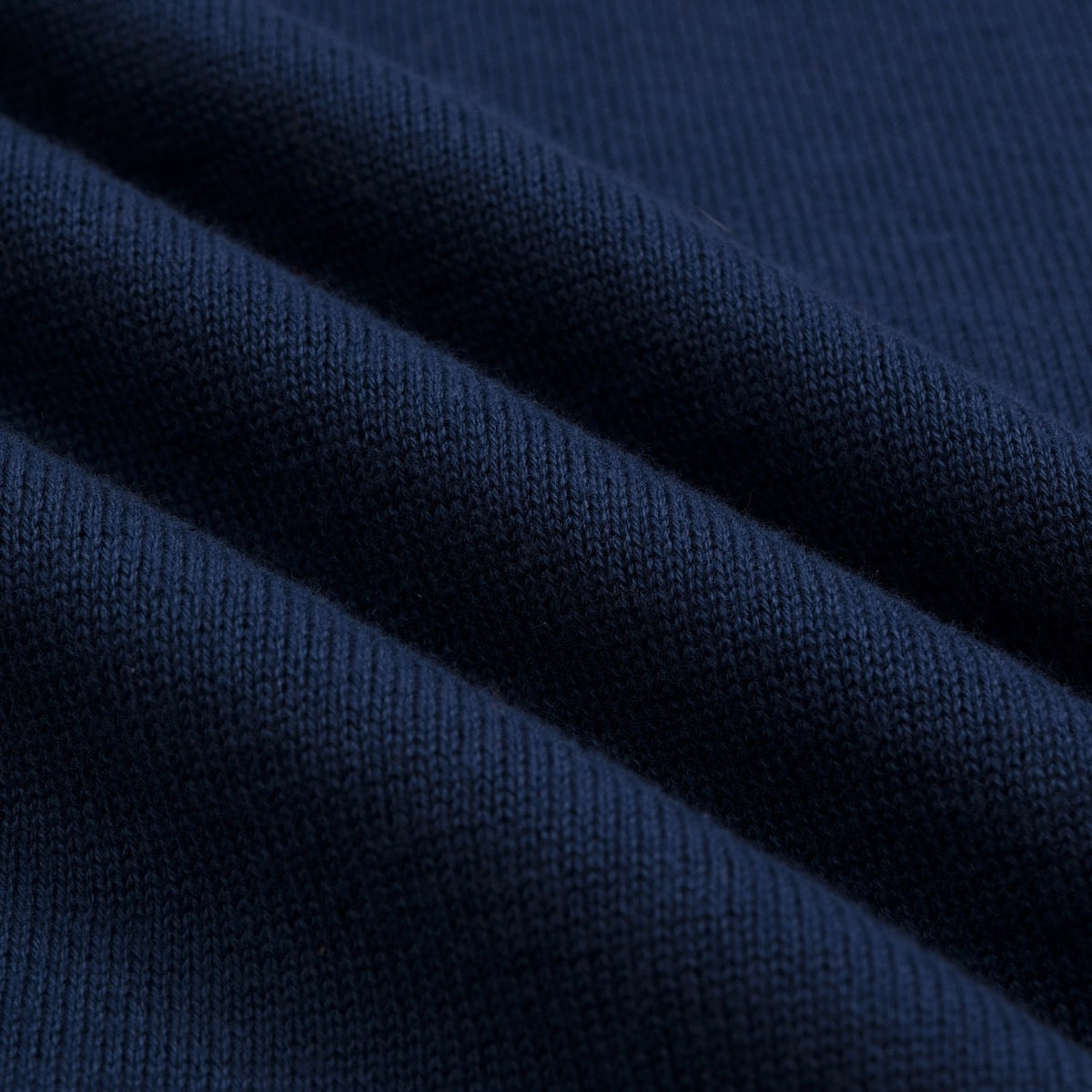 Pull en maille bleu marine pour homme avec motif de cœur brodé