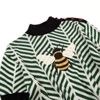 Classique T-shirt vert pour homme en tricot avec broderie d'abeille