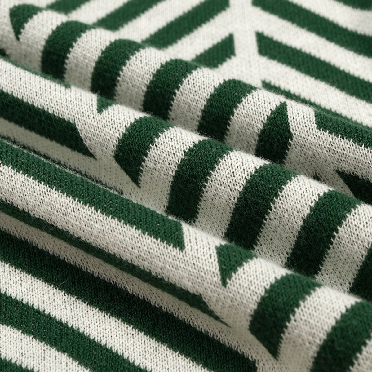 Classique T-shirt vert pour homme en tricot avec broderie d'abeille
