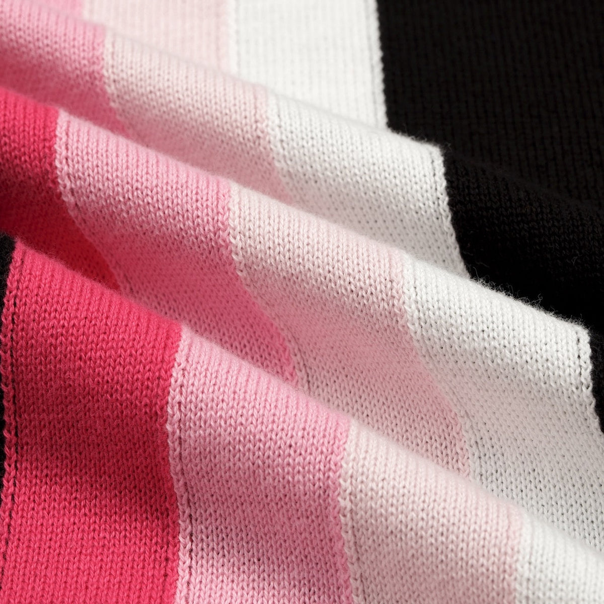 Pull en maille jacquard noir à rayures rétro pour homme
