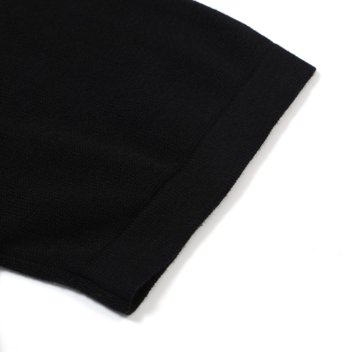 Chemise à boutons en maille noire et grise pour homme – Style années 60 avec détail en diamant sur la poitrine