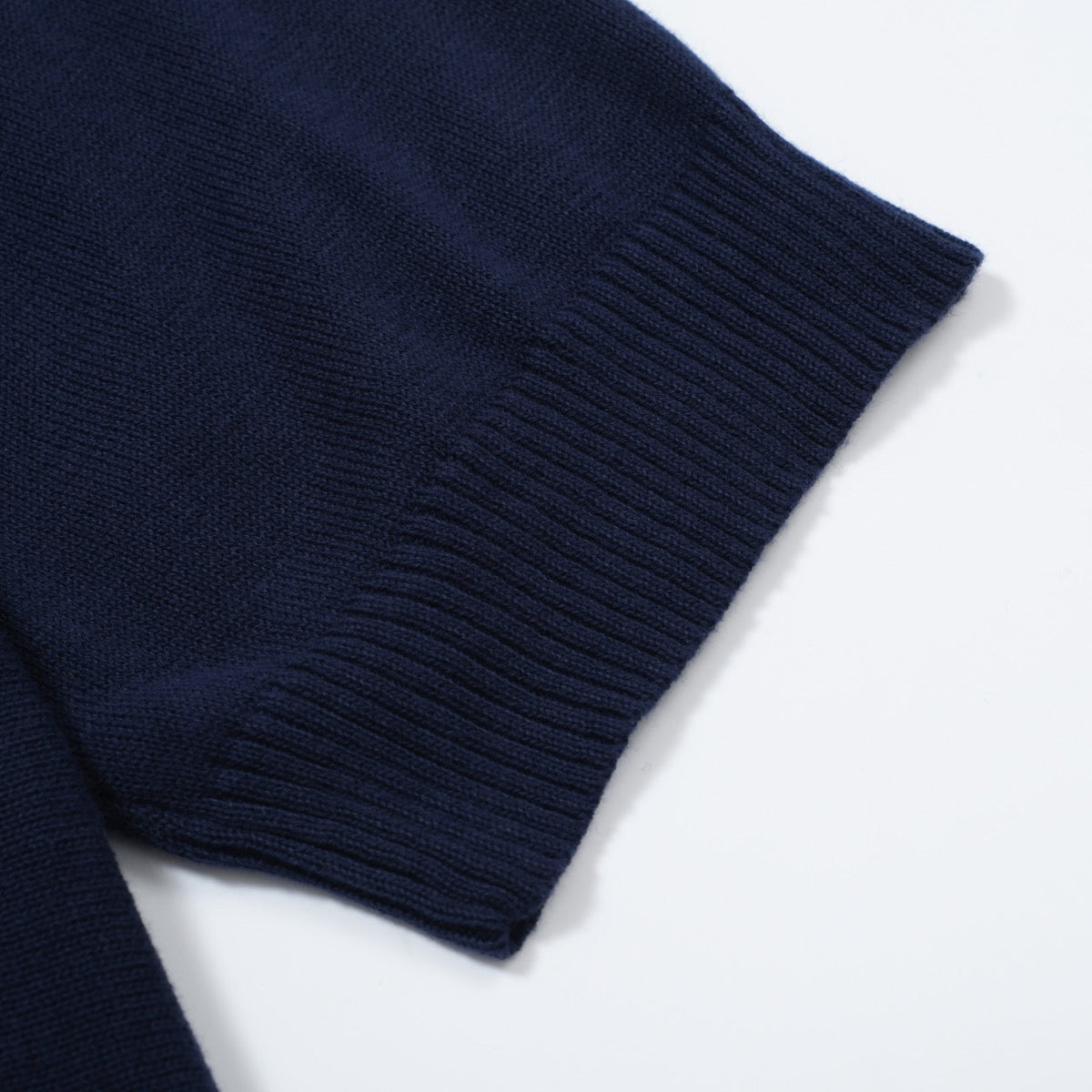 Chemise à rayures verticales rétro des années 60 pour homme – Bleu marine et ciel avec boutons polo