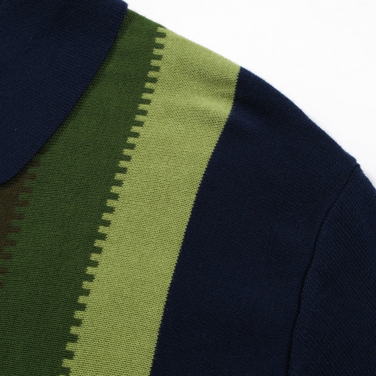 Chemise polo à rayures dégradées des années 60 pour hommes – Modèle à manches courtes avec panneau vertical