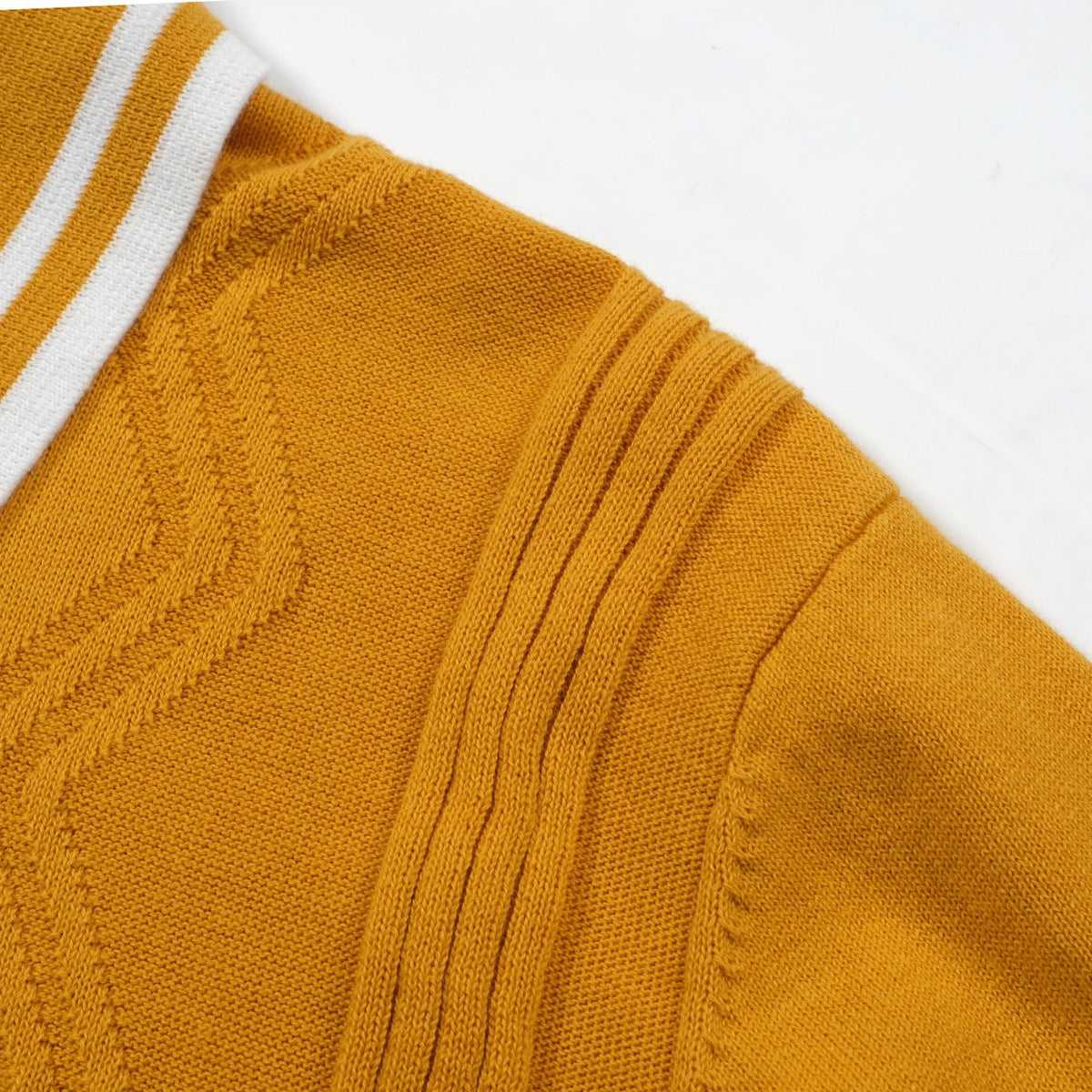 Chemise polo rétro texturée jaune pour homme – Mod à manches courtes des années 60