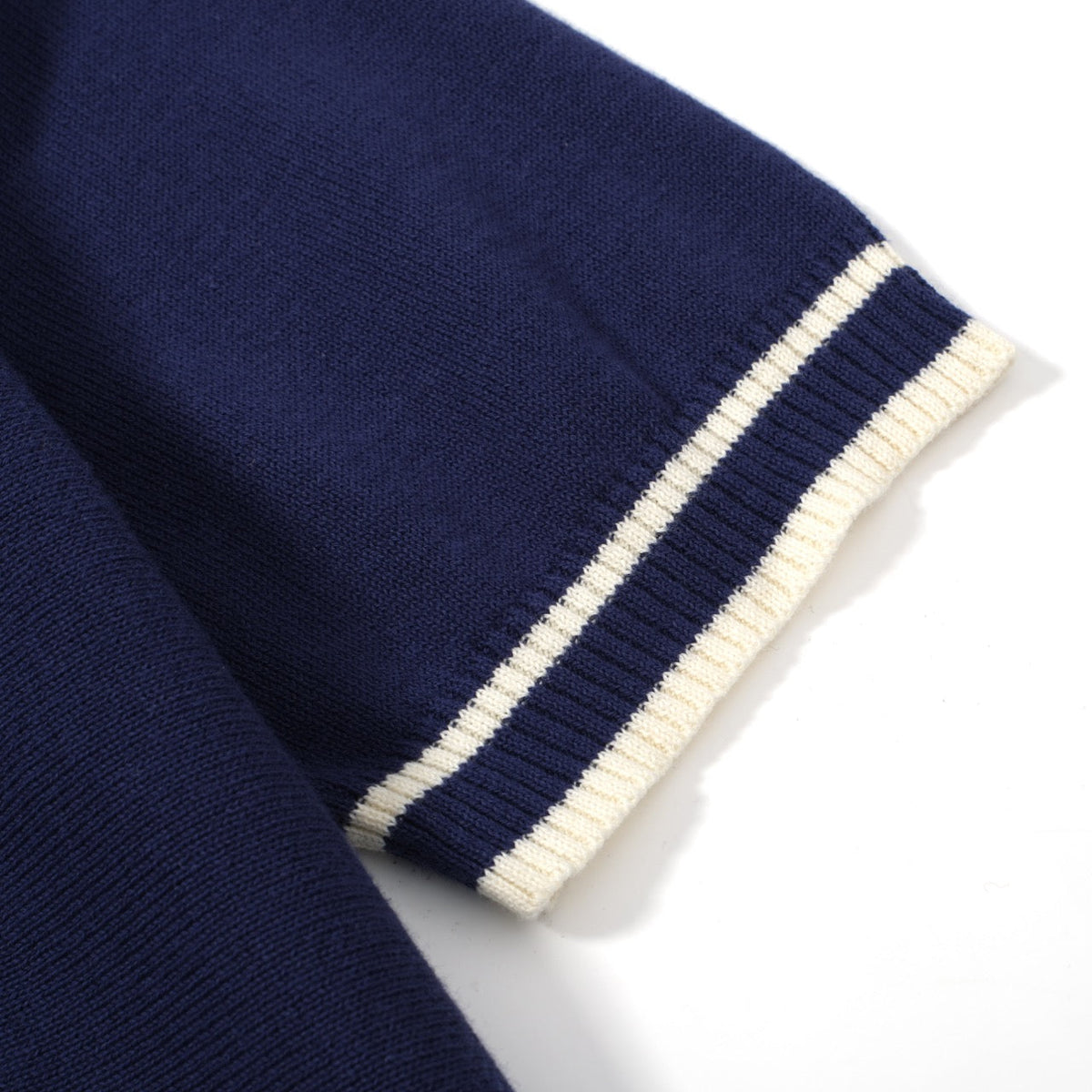 T-shirt bleu marine à rayures blanches pour homme – Style rétro des années 70