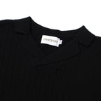 Chemise rétro minimaliste en jersey noir à côtes pour homme des années 60