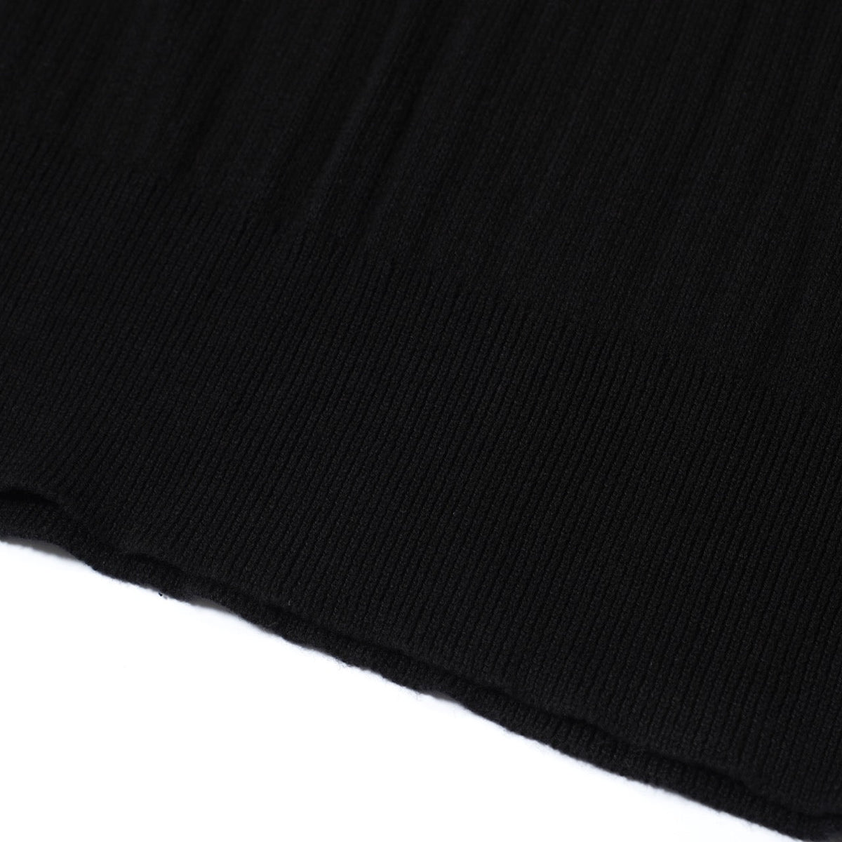 Chemise rétro minimaliste en jersey noir à côtes pour homme des années 60