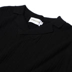 Chemise rétro minimaliste en jersey noir à côtes pour homme des années 60