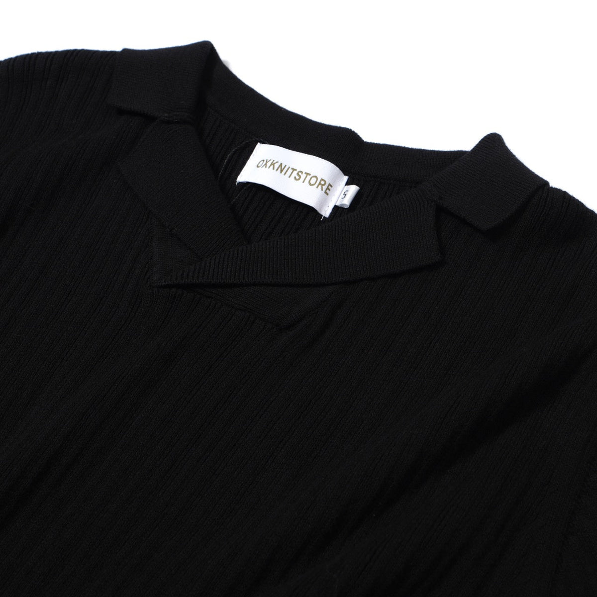 Chemise rétro minimaliste en jersey noir à côtes pour homme des années 60