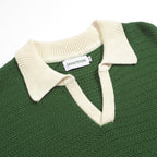 Chemise Polo à Col Ouvert Homme – Style Années 60 en Vert avec Bordure Crème