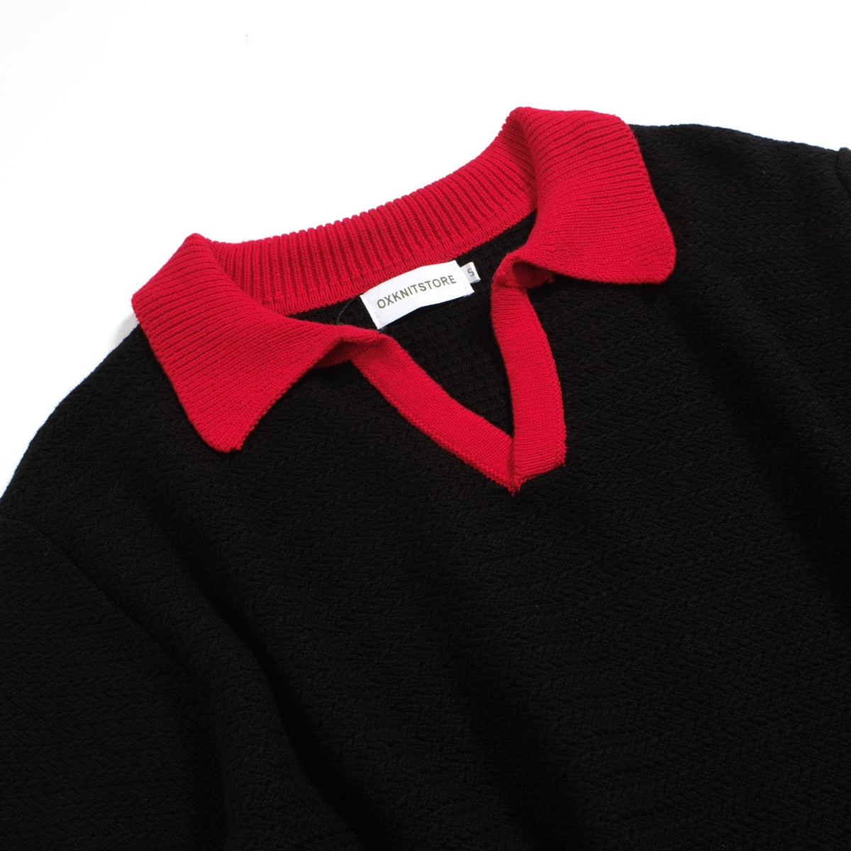 Chemise rétro noir pour homme des années 70 – Polo à encolure V avec contraste rouge
