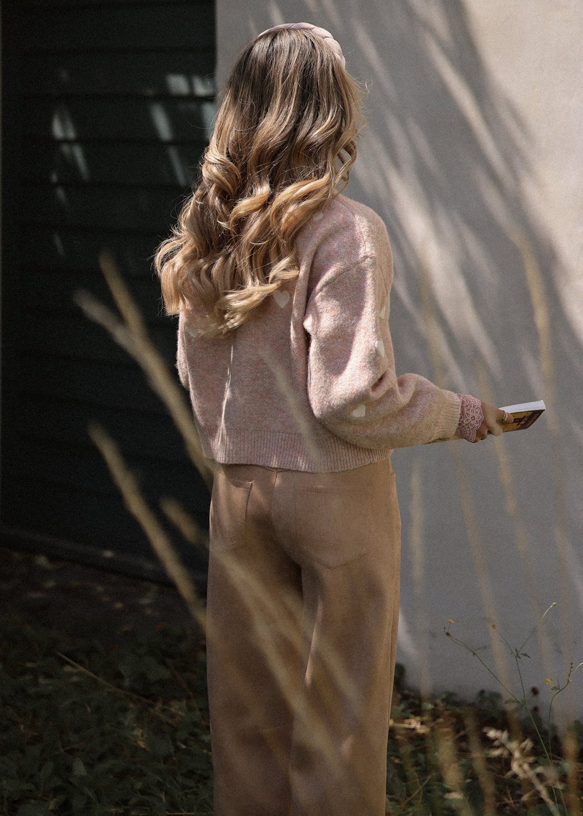 Cardigan avec cœurs blancs - beige