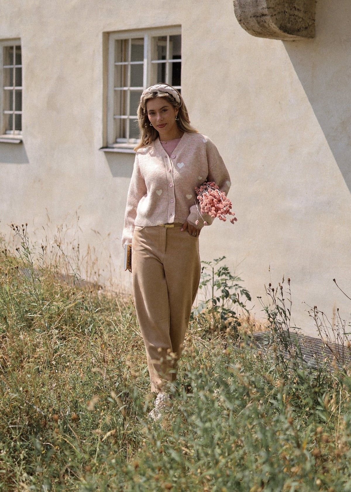 Cardigan avec cœurs blancs - beige
