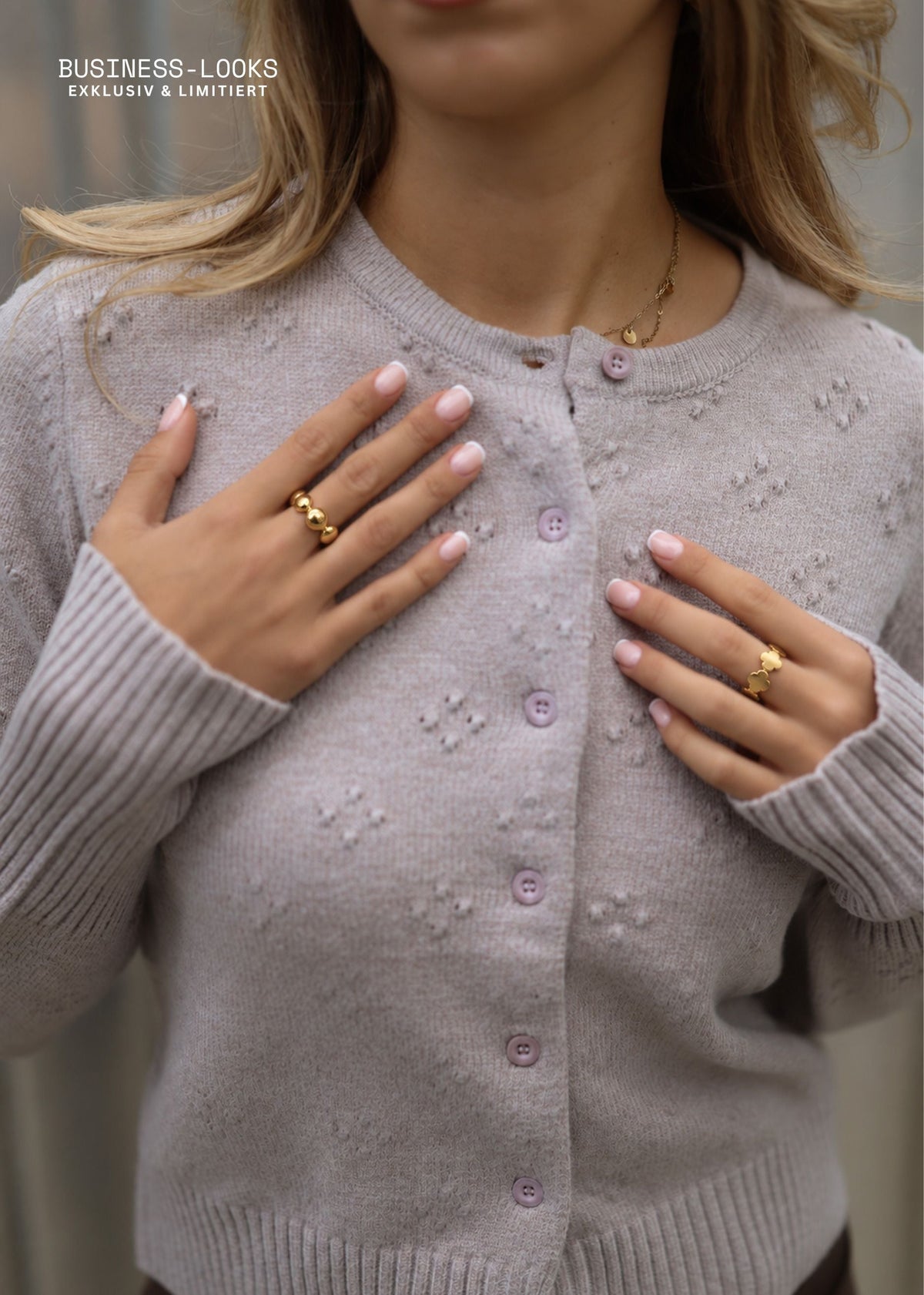 Gilet en maille fine avec motif structuré - gris
