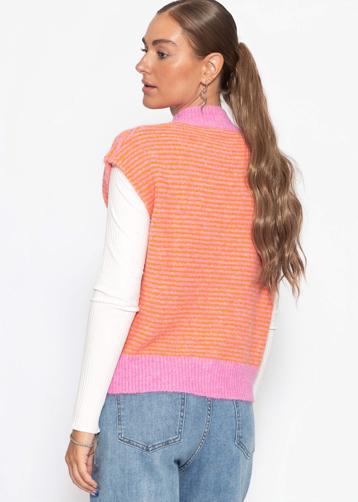 Pullunder rayé avec col montant - orange-rose