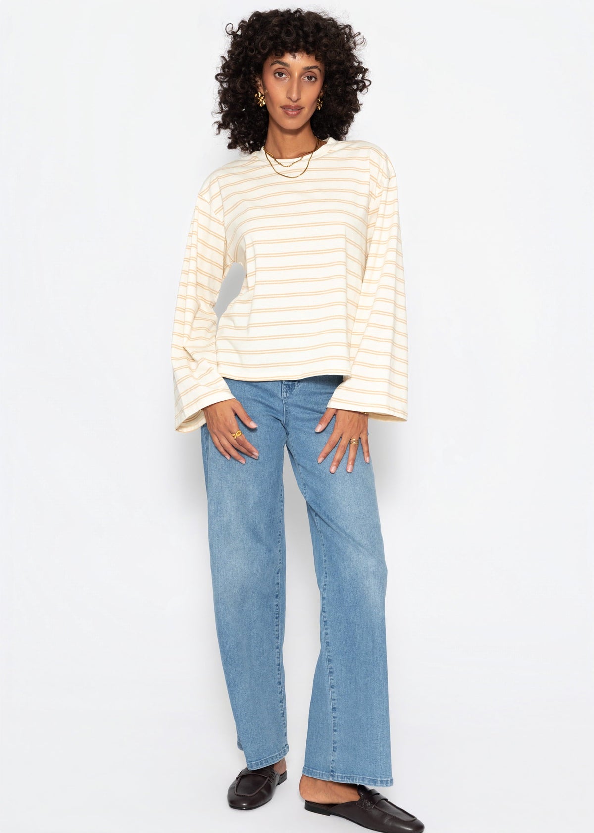 T-shirt à rayures à manches longues avec manches amples - crème