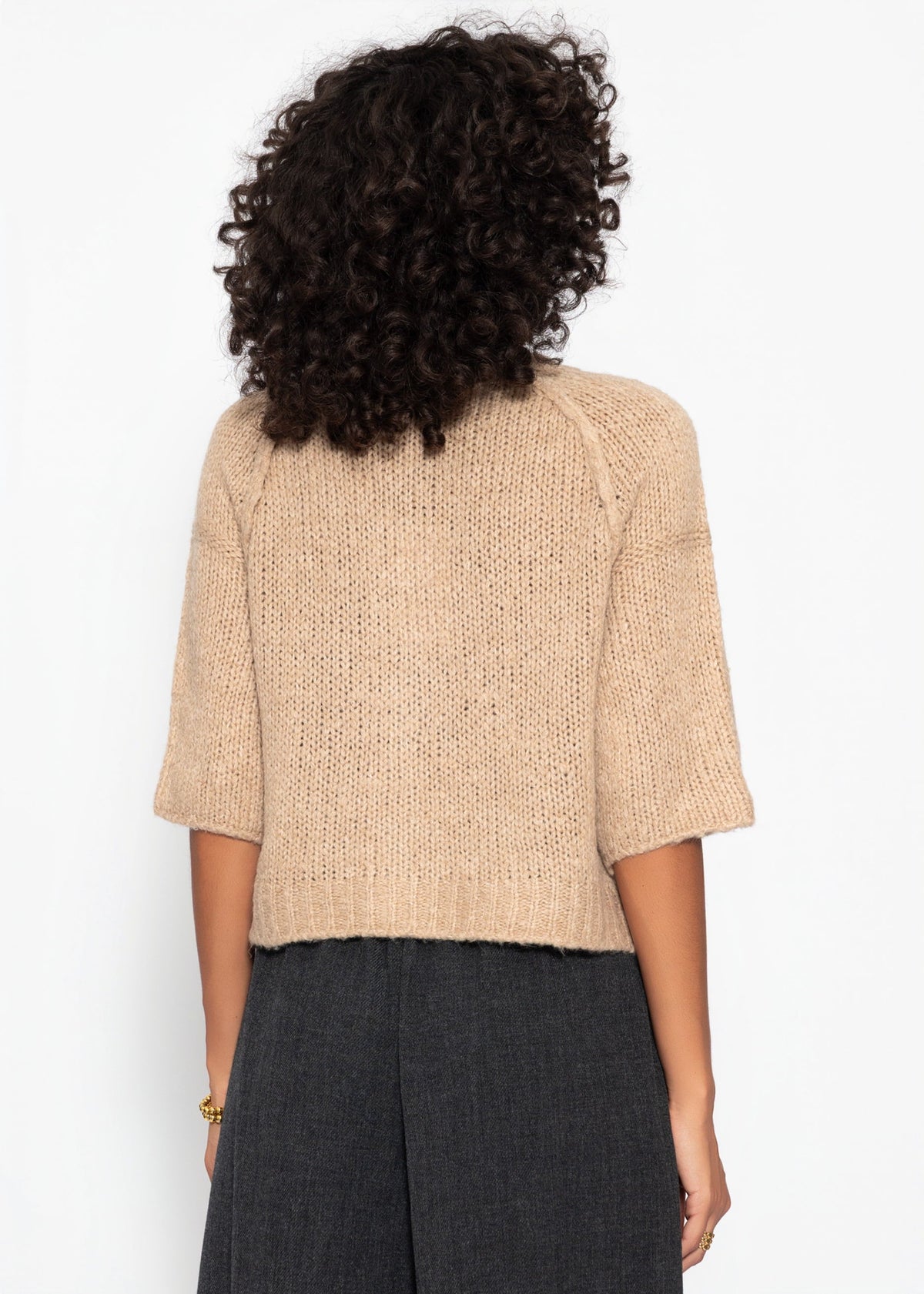 Cardigan à manches courtes avec coutures apparentes - beige