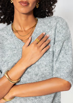 Pull en tricot à manches courtes avec décolleté en V - gris clair