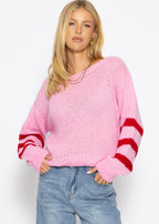 Pull en tricot court avec des manches rayées - rose