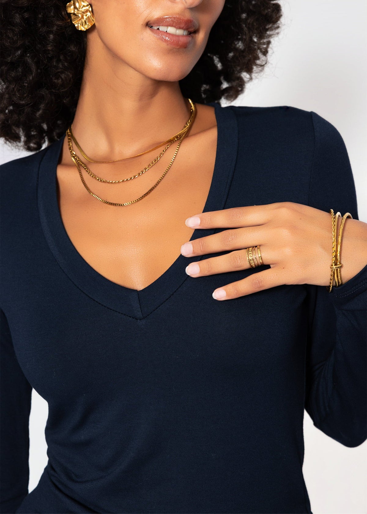 T-shirt à manches longues avec décolleté en V - bleu marine