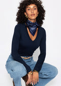 T-shirt à manches longues avec décolleté en V - bleu marine