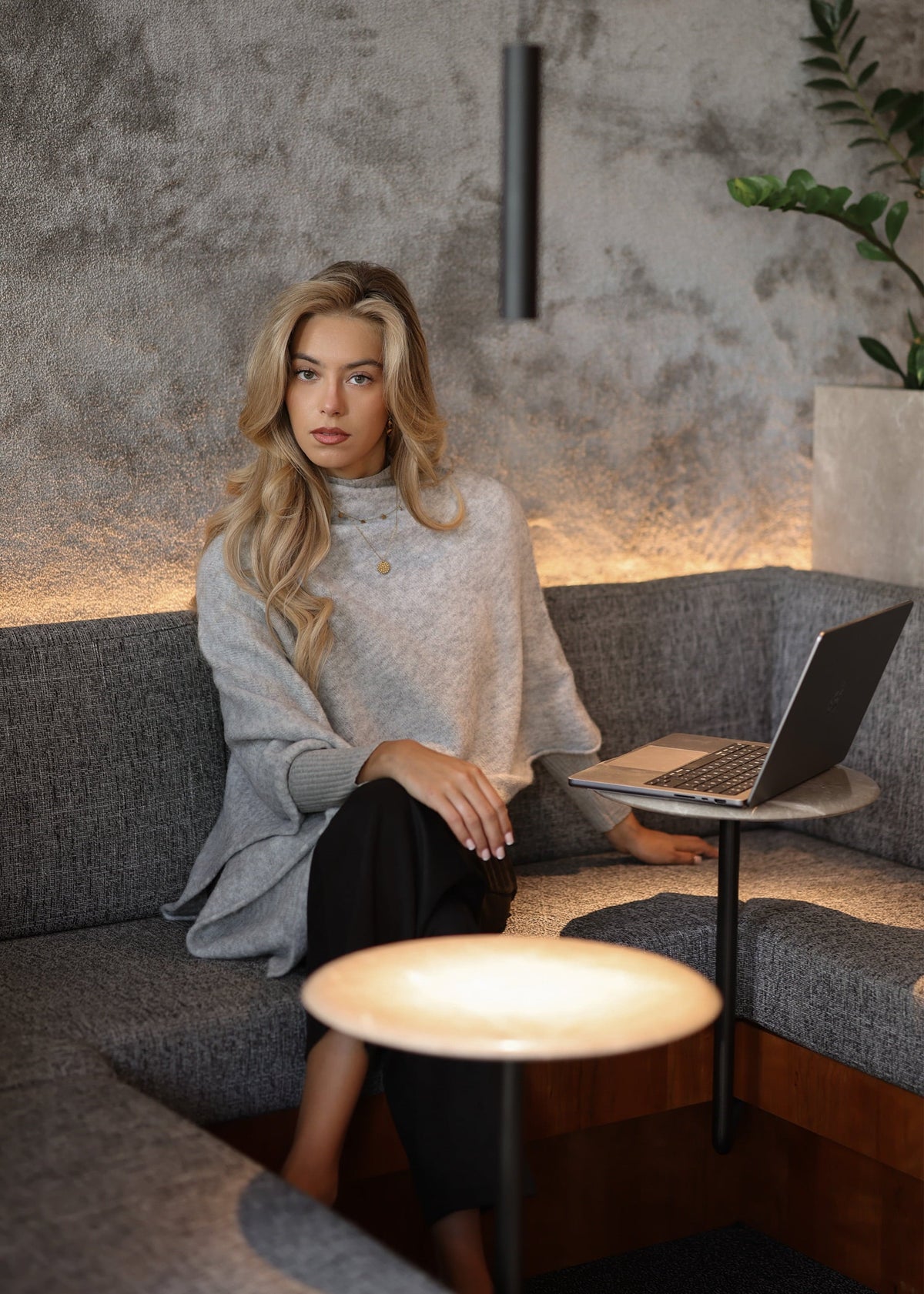 Poncho avec pourcentage de laine - gris