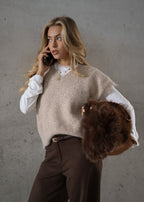 Pullunder avec décolleté en V - beige