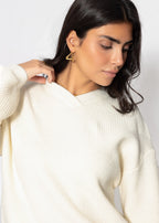 Pull en maille côtelée avec décolleté en V haut - blanc cassé